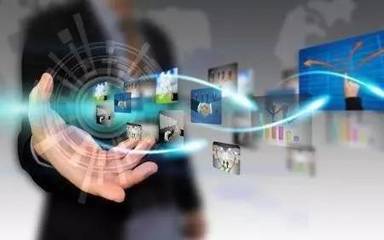 大数据与互联网开发 哪个方向更适合从事互联网信息服务？